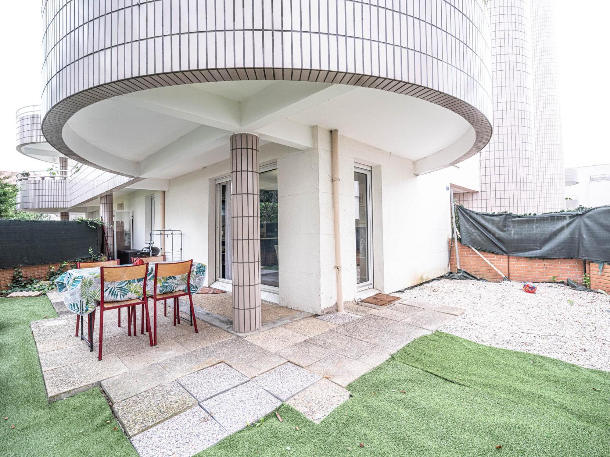 Appartement Cocooning En Centre-Ville - Residence Le Colisee Ermont Ngoại thất bức ảnh